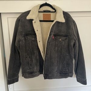 Levi’s Sherpa lined trucker jacket